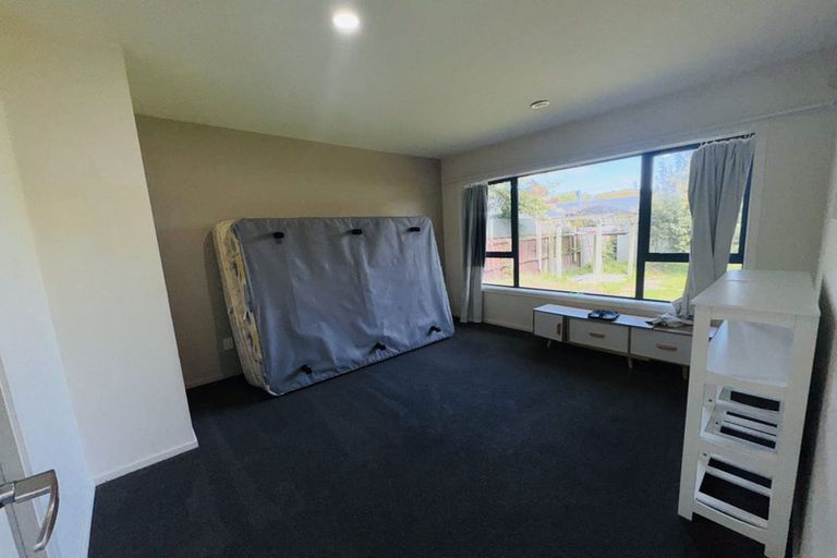 Photo of property in 17 Nortons Road, Avonhead, Christchurch, 8042