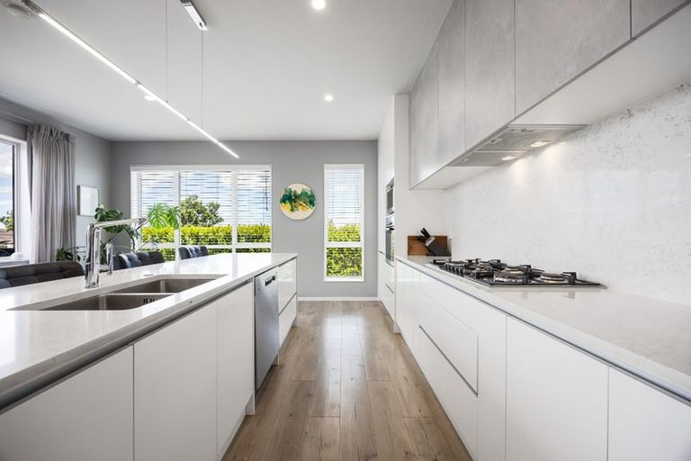 Photo of property in 2 Boocock Crescent, Orewa, 0931