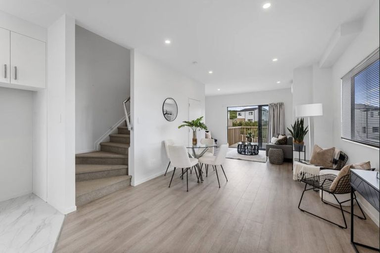 Photo of property in 6 Heketara Place, Papakura, 2110