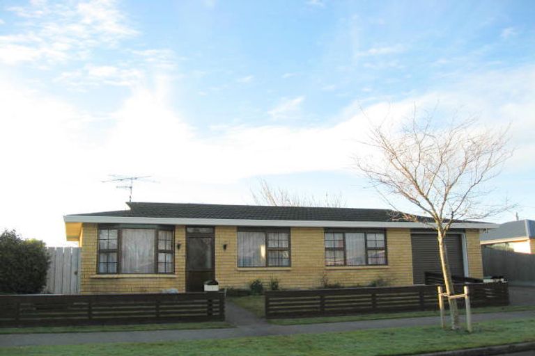 Photo of property in 17 Dublin Street, Windsor, Invercargill, 9810