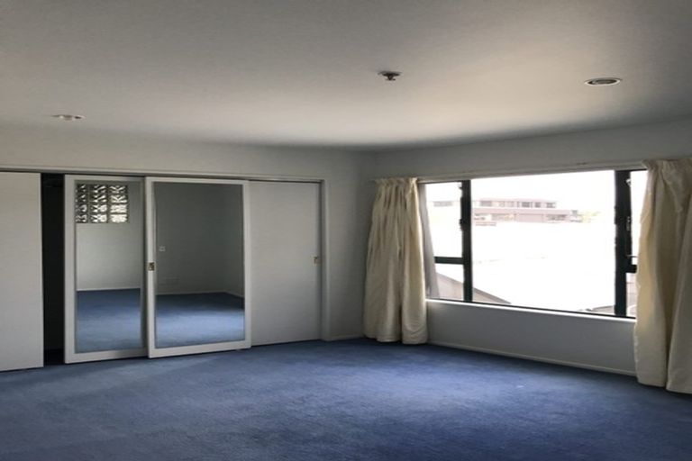 Photo of property in Courtenay Apartments, 601/120 Courtenay Place, Te Aro, Wellington, 6011