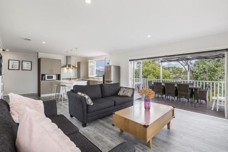 Photo of property in 7 Penton Road, Stanmore Bay, Whangaparaoa, 0932