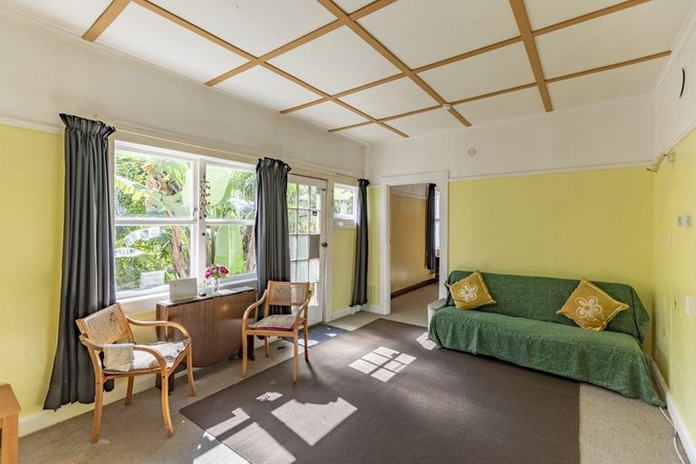 Photo of property in 45 Faraday Street, Hospital Hill, Napier, 4110