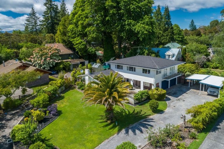 Photo of property in 37 Taupahi Road, Turangi, 3334