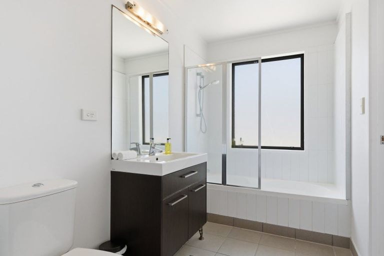 Photo of property in Atlas Apartments, 49 Maunganui Road, Mount Maunganui, 3116