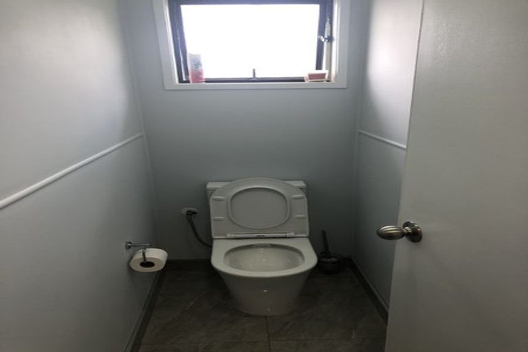 Photo of property in 55 Sikkim Crescent, Clover Park, Auckland, 2019