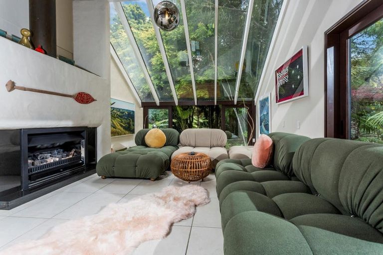 Photo of property in 24 Channel View Road, Campbells Bay, Auckland, 0630