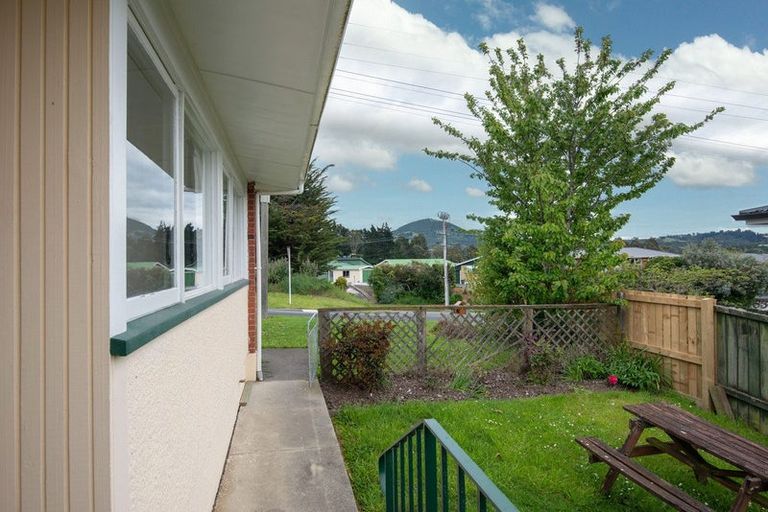 Photo of property in 6 Weir Street, Green Island, Dunedin, 9018