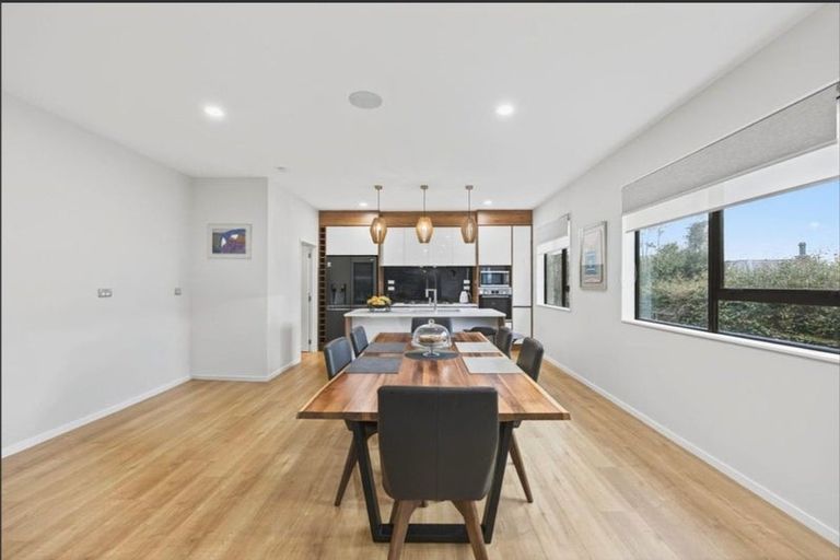 Photo of property in 3b Cardiff Road, Pakuranga, Auckland, 2010