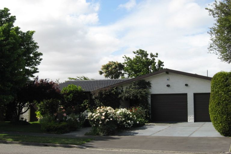 Photo of property in 56 Kent Lodge Avenue, Avonhead, Christchurch, 8042