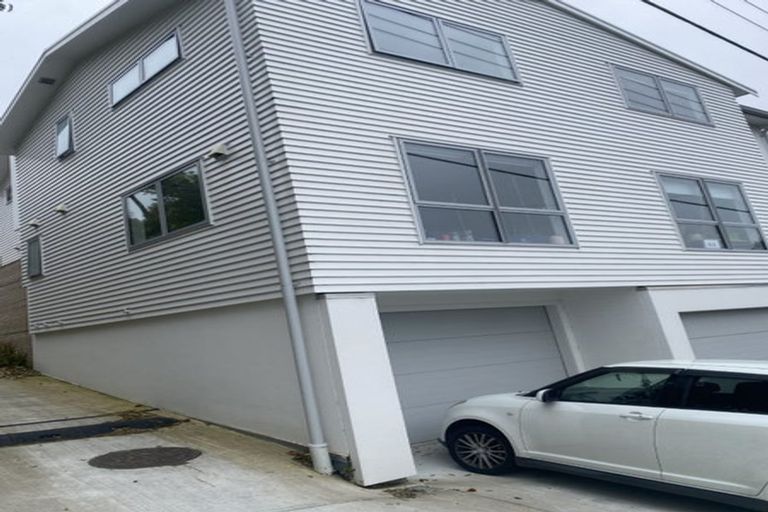 Photo of property in 14c Prospect Terrace, Johnsonville, Wellington, 6037