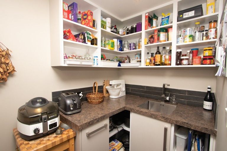 Photo of property in 17 Whiteoak Grove, Tinwald, Ashburton, 7700