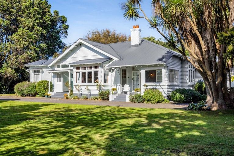 Photo of property in 16 Fairfield Road, Hawera, 4610