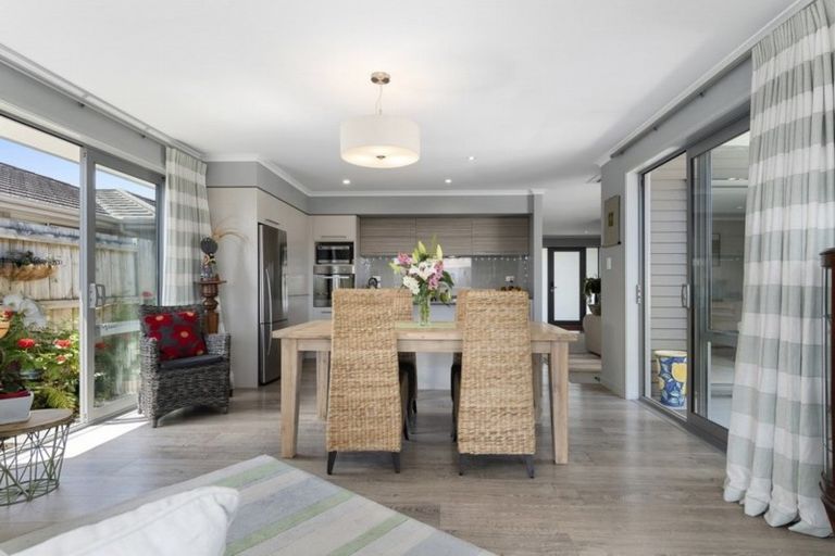 Photo of property in 6 Double Bay Road, Pyes Pa, Tauranga, 3112