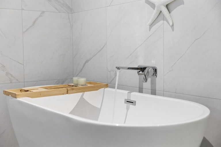 Photo of property in 30 Muster Road, Jacks Point, 9371