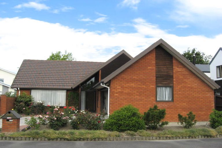 Photo of property in 235 Maidstone Road, Avonhead, Christchurch, 8042