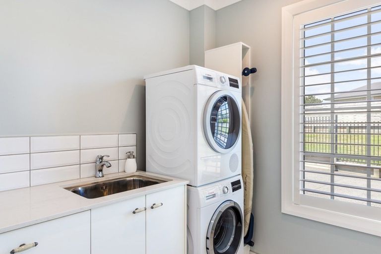 Photo of property in 35 Coprosma Crescent, Waipahihi, Taupo, 3330