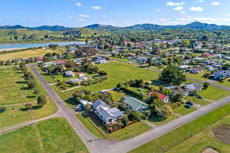 Photo of property in 4 Banks Street, Tolaga Bay, 4077