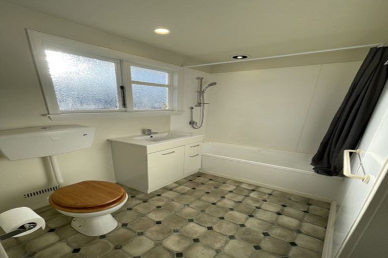 Photo of property in 290 Waterloo Road, Hornby, Christchurch, 8042