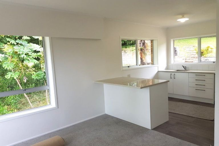 Photo of property in 1/16 Diana Drive, Glenfield, Auckland, 0627