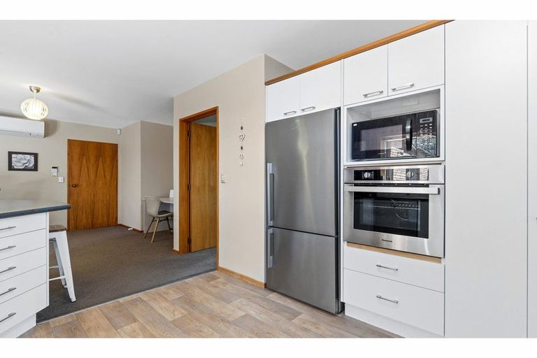 Photo of property in 37 Broadhaven Avenue, Parklands, Christchurch, 8083