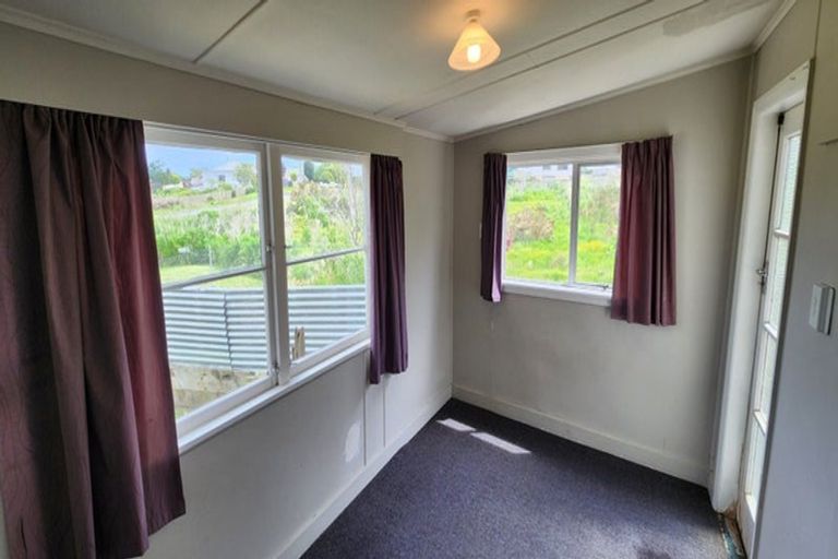 Photo of property in 56 Blake Street, Waitara, 4320