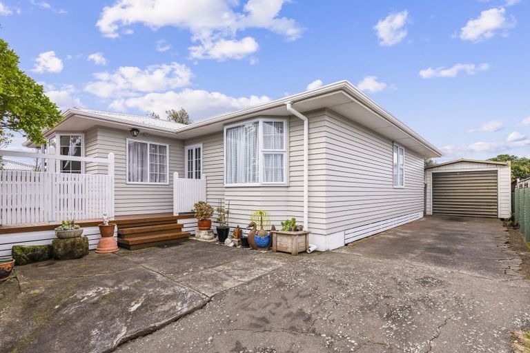 Photo of property in 64 Alexander Road, Raumati Beach, Paraparaumu, 5032