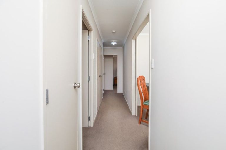 Photo of property in 10 Ruske Place, Grandview Heights, Hamilton, 3200