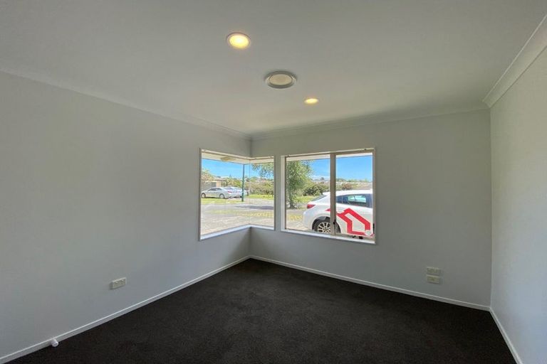 Photo of property in 12 Innisowen Place, Flat Bush, Auckland, 2019