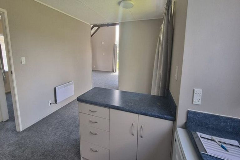 Photo of property in 2 Hinau Street, Pukehangi, Rotorua, 3015