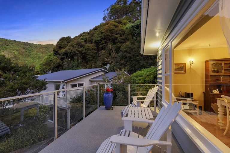 Photo of property in 8 Volkner Grove, Waterloo, Lower Hutt, 5011