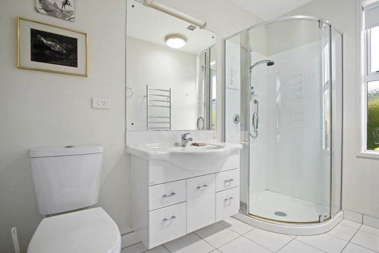 Photo of property in 867 East Coast Road, Kaiaua, Miranda, 2473