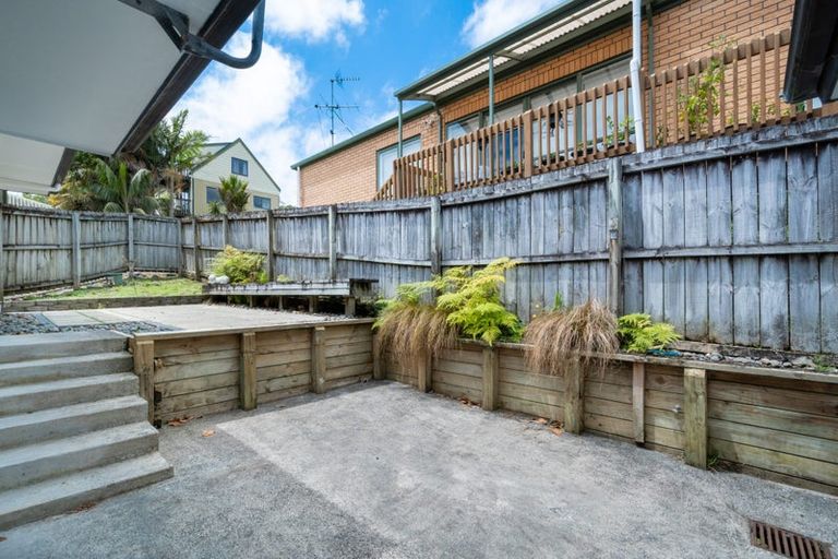 Photo of property in 21 View Ridge Drive, Ranui, Auckland, 0612