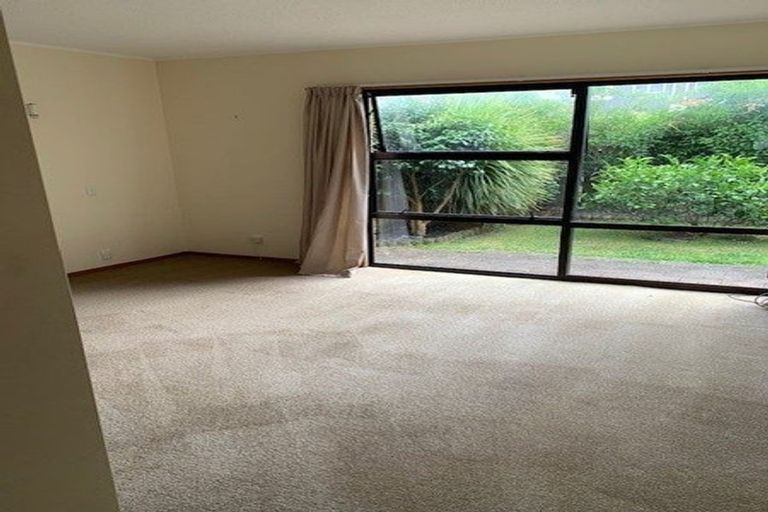 Photo of property in 2/8 Jutland Road, Hauraki, Auckland, 0622