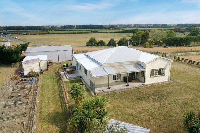 Photo of property in 879 Timaru-pareora Highway, Pareora, 7971