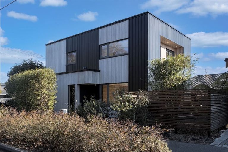 Photo of property in 11 Church Square, Addington, Christchurch, 8024