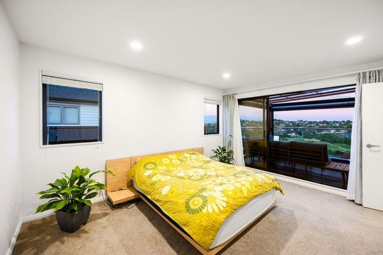 Photo of property in 12 Shelby Place, Long Bay, Auckland, 0630
