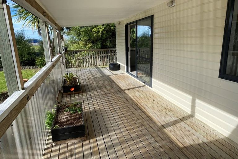 Photo of property in 395 Main Road, Huapai, Kumeu, 0810