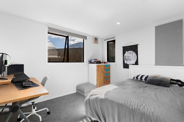 Photo of property in 31 Muster Road, Jacks Point, 9371