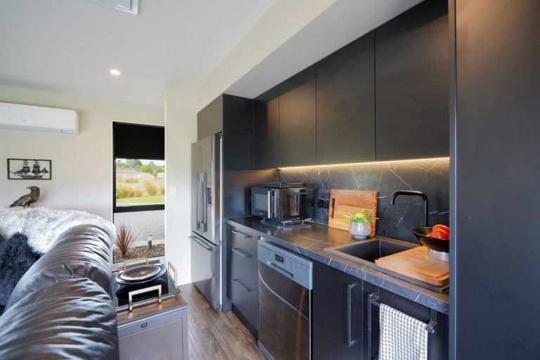 Photo of property in 14 Kakariki Way, Otatara, Invercargill, 9879