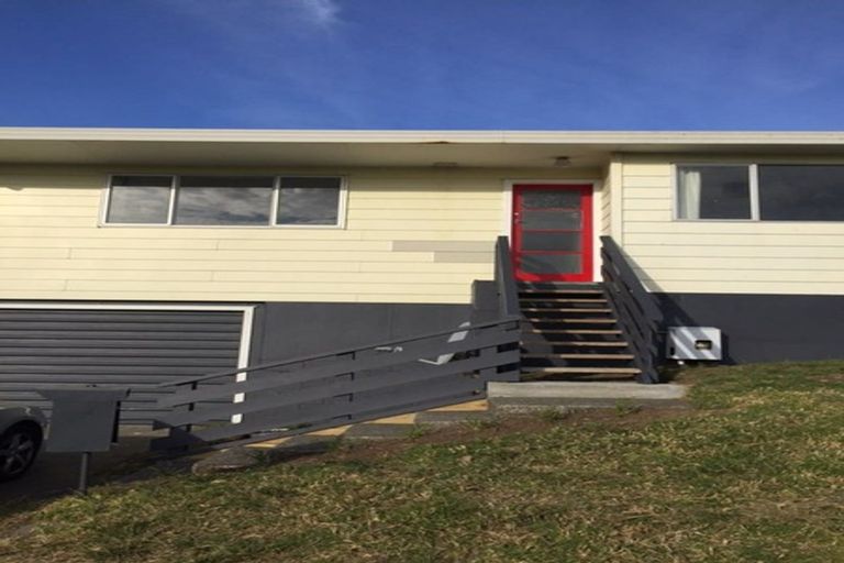 Photo of property in 10 Tainui Street, Castlecliff, Whanganui, 4501