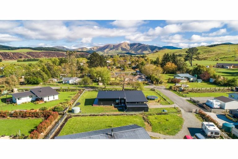 Photo of property in 26 Fitzgerald Street, Whitecliffs, Coalgate, 7673