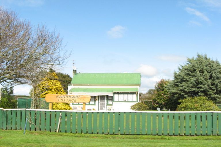 Photo of property in 34 Kaipikari Road, Urenui, 4375