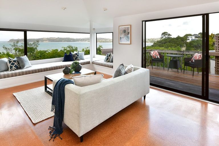Photo of property in 2/3 Swann Beach Road, Stanmore Bay, Whangaparaoa, 0932