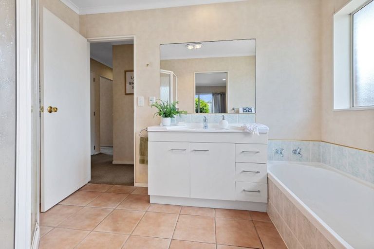 Photo of property in 32b Ranch Road, Mount Maunganui, 3116