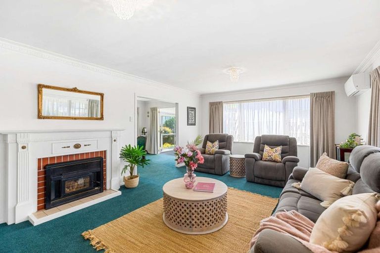 Photo of property in 73 Parkes Avenue, Saint Johns Hill, Whanganui, 4501