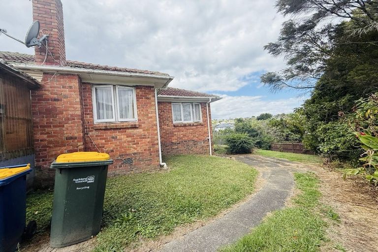 Photo of property in 13 Reiman Street, New Lynn, Auckland, 0600