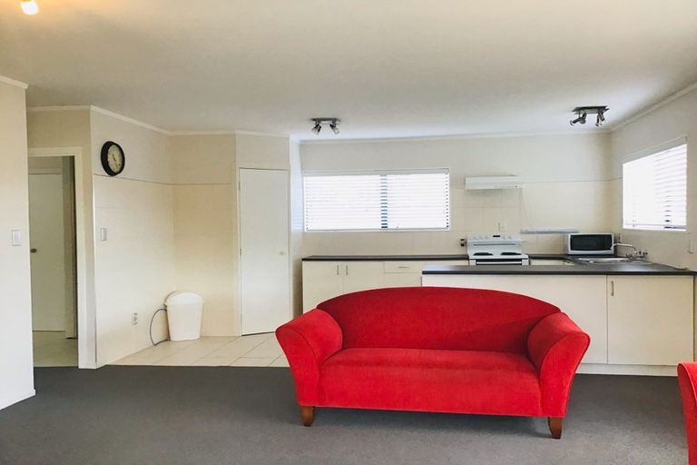 Photo of property in 54 Pinetone Road, Kumeu, 0892