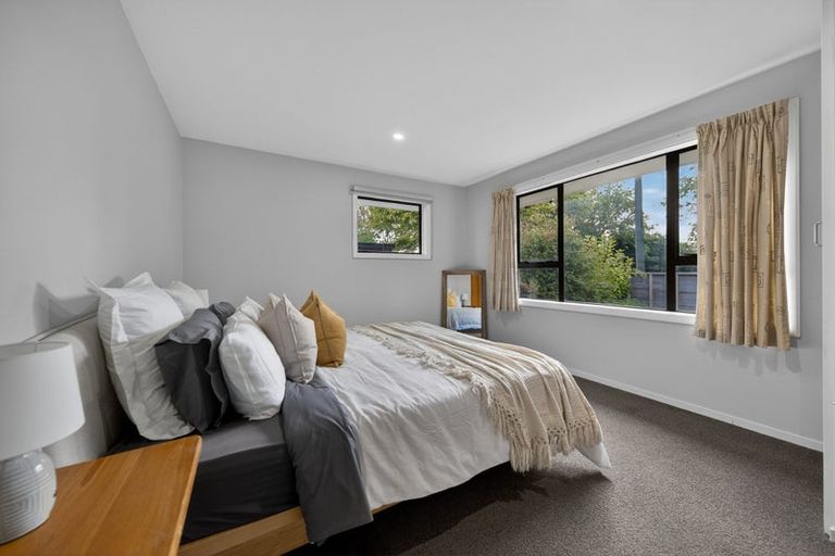 Photo of property in 6 Blossomdale Place, Bishopdale, Christchurch, 8053