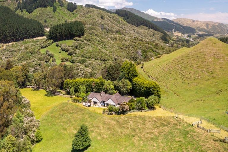 Photo of property in 274 Valley Road, Paraparaumu, 5032